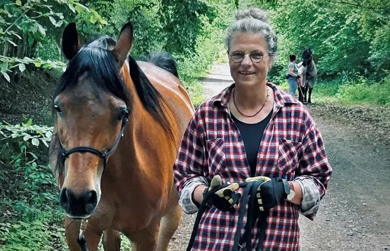 Beate mit Araber Nyima